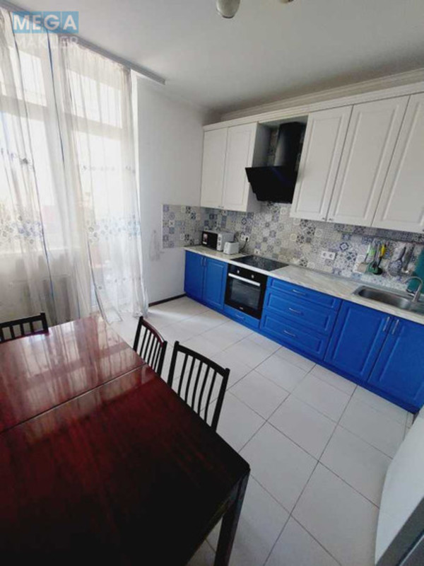 Оренда 2 кімнатної квартири, <a class="location-link" href="/kiev/" title="Недвижимость Київ">Київ</a>, <a class="location-link" href="/kiev/solomenskij/" title="Недвижимость Солом'янський район">Солом'янський р-н</a>, Академика Каблукова ул., 23 (изображение 1)