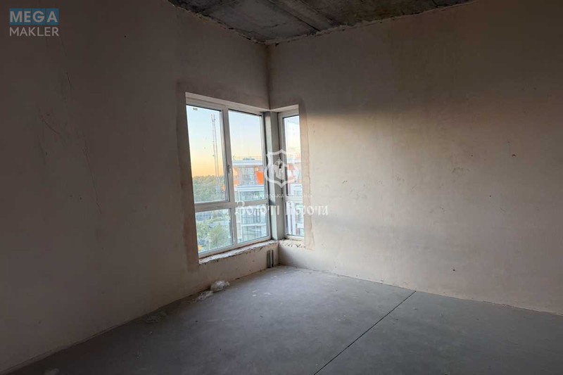 Продаж 4 кімнатної квартири (123,1/55/35), 6 пов. 6 пов. будинку, <a class="location-link" href="/kiev/" title="Недвижимость Київ">Київ</a>, <a class="location-link" href="/kiev/desnyanskij/" title="Недвижимость Деснянський район">Деснянський р-н</a>, Радистів вул., 40 (изображение 1)