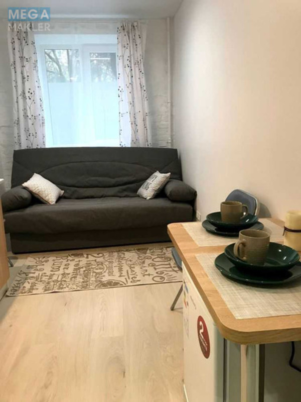 Продаж 4 кімнатної квартири (56/?/6), 1 пов. 4 пов. будинку, <a class="location-link" href="/kiev/" title="Недвижимость Київ">Київ</a>, <a class="location-link" href="/kiev/solomenskij/" title="Недвижимость Солом'янський район">Солом'янський р-н</a>, Николая Шепелева ул., 10а (изображение 1)