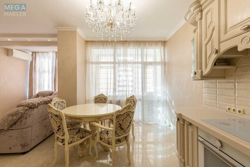 Продаж 1 кімнатної квартири (68,2/28,2/15,4), 6 пов. 27 пов. будинку, <a class="location-link" href="/kiev/" title="Недвижимость Київ">Київ</a>, <a class="location-link" href="/kiev/pecherskij/" title="Недвижимость Печерський район">Печерський р-н</a>, Євгена Коновальця вул., 44а (изображение 1)