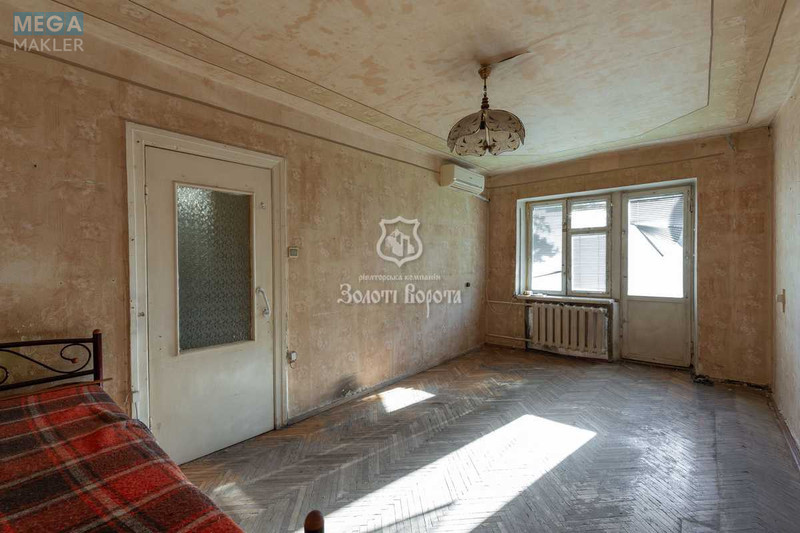 Продаж 1 кімнатної квартири (29,8/16,7/6,7), 2 пов. 5 пов. будинку, <a class="location-link" href="/kiev/" title="Недвижимость Київ">Київ</a>, <a class="location-link" href="/kiev/pecherskij/" title="Недвижимость Печерський район">Печерський р-н</a>, Бастіонна вул., 13 (изображение 1)