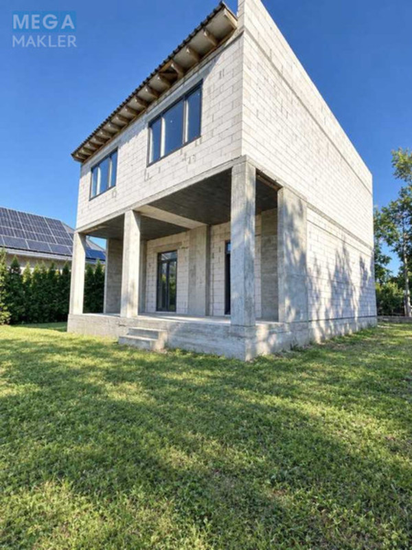 Продаж дома, 2&nbsp;поверху, 220&nbsp;кв.м, 5&nbsp;кімнат, ділянка 3,70&nbsp;сотки, <a class="location-link" href="/kiev/" title="Недвижимость Київ">Київ</a>, <a class="location-link" href="/kiev/dneprovskij/" title="Недвижимость Дніпровський район">Дніпровський р-н</a>, 208-а Садова вул., 1 (изображение 1)