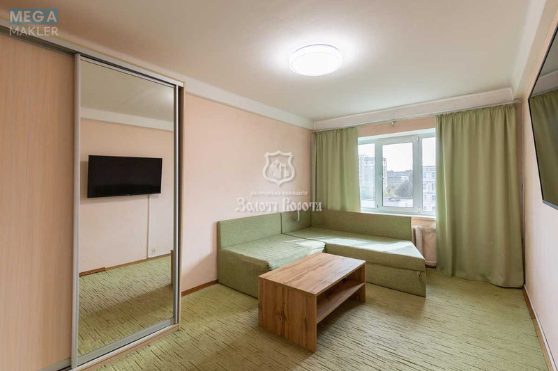 Продаж 3 кімнатної квартири (60,5/40/7), 9 пов. 9 пов. будинку, <a class="location-link" href="/kiev/" title="Недвижимость Київ">Київ</a>, <a class="location-link" href="/kiev/svyatoshinskij/" title="Недвижимость Святошинський район">Святошинський р-н</a>, Якуба Коласа вул., 17 (изображение 1)