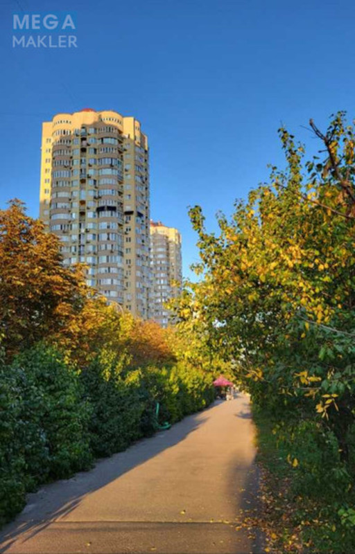 Оренда 2 кімнатної квартири, <a class="location-link" href="/kiev/" title="Недвижимость Київ">Київ</a>, <a class="location-link" href="/kiev/darnickij/" title="Недвижимость Дарницький район">Дарницький р-н</a>, Анни Ахматової вул., 48 (изображение 1)