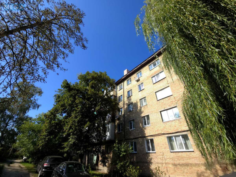 Продаж 2 кімнатної квартири (41/28/6), 3 пов. 5 пов. будинку, <a class="location-link" href="/irpen/" title="Недвижимость Ірпінь">Ірпінь</a>, пров.П.Мирного, 1а (изображение 1)
