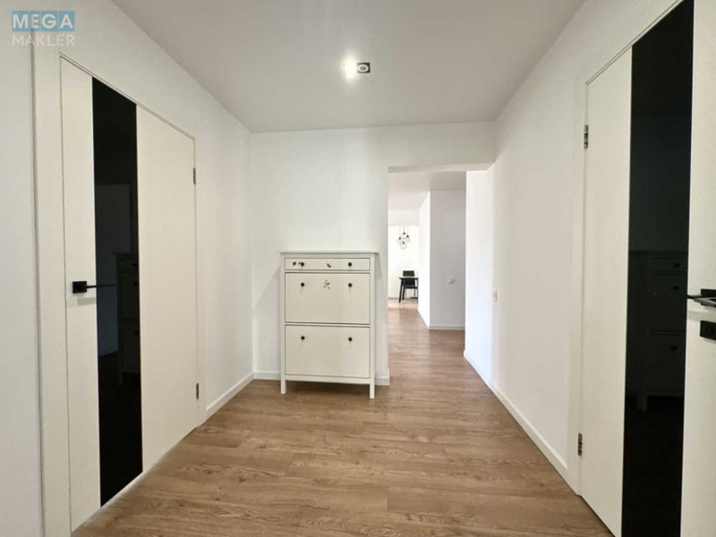 Продаж 4 кімнатної квартири (90/55/12), 4 пов. 18 пов. будинку, <a class="location-link" href="/kiev/" title="Недвижимость Київ">Київ</a>, <a class="location-link" href="/kiev/svyatoshinskij/" title="Недвижимость Святошинський район">Святошинський р-н</a>, Святошинська вул., 4 (изображение 1)
