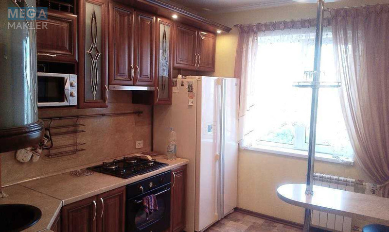 Оренда 3 кімнатної квартири, <a class="location-link" href="/kiev/" title="Недвижимость Київ">Київ</a>, <a class="location-link" href="/kiev/desnyanskij/" title="Недвижимость Деснянський район">Деснянський р-н</a>, Оноре де Бальзака вул., 40/11 (изображение 1)