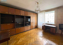 Продаж 3 кімнатної квартири (70/39,8/7,2), 6 пов. 9 пов. будинку