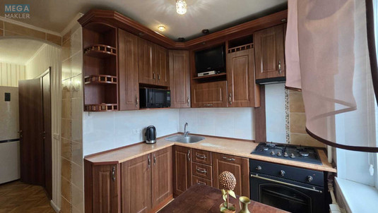 Продаж 3 кімнатної квартири (62/45/7), 7 пов. 9 пов. будинку, <a class="location-link" href="/kiev/" title="Недвижимость Київ">Київ</a>, <a class="location-link" href="/kiev/svyatoshinskij/" title="Недвижимость Святошинський район">Святошинський р-н</a>, Леся Курбаса просп., 12Б (изображение 1)