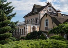 Продаж дома, 2&nbsp;поверху, 1&nbsp;500&nbsp;кв.м, 12&nbsp;кімнат, ділянка 36&nbsp;соток