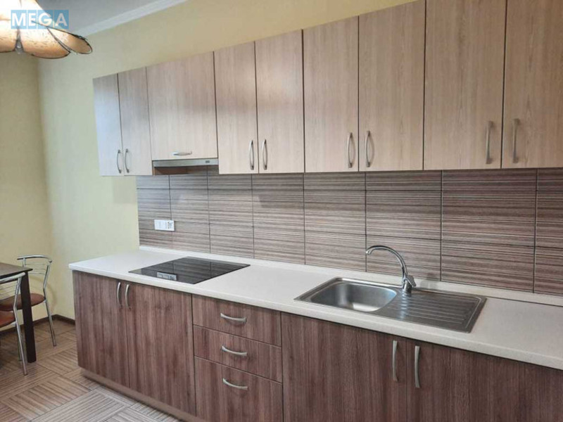 Оренда 1 кімнатної квартири, <a class="location-link" href="/kiev/" title="Недвижимость Київ">Київ</a>, <a class="location-link" href="/kiev/solomenskij/" title="Недвижимость Солом'янський район">Солом'янський р-н</a>, Любомира Гузара просп., 20А (изображение 1)
