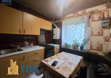 Продаж 3 кімнатної квартири (58/36/8), 3 пов. 5 пов. будинку