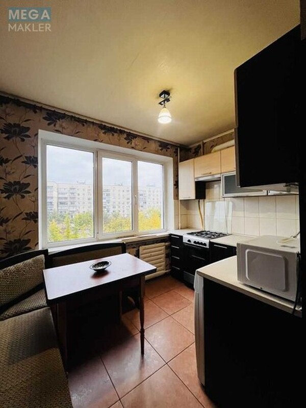 Продаж 3 кімнатної квартири (69/48/7,4), 6 пов. 9 пов. будинку, <a class="location-link" href="/kiev/" title="Недвижимость Київ">Київ</a>, <a class="location-link" href="/kiev/dneprovskij/" title="Недвижимость Дніпровський район">Дніпровський р-н</a>, Романа Шухевича просп., 26в (изображение 1)