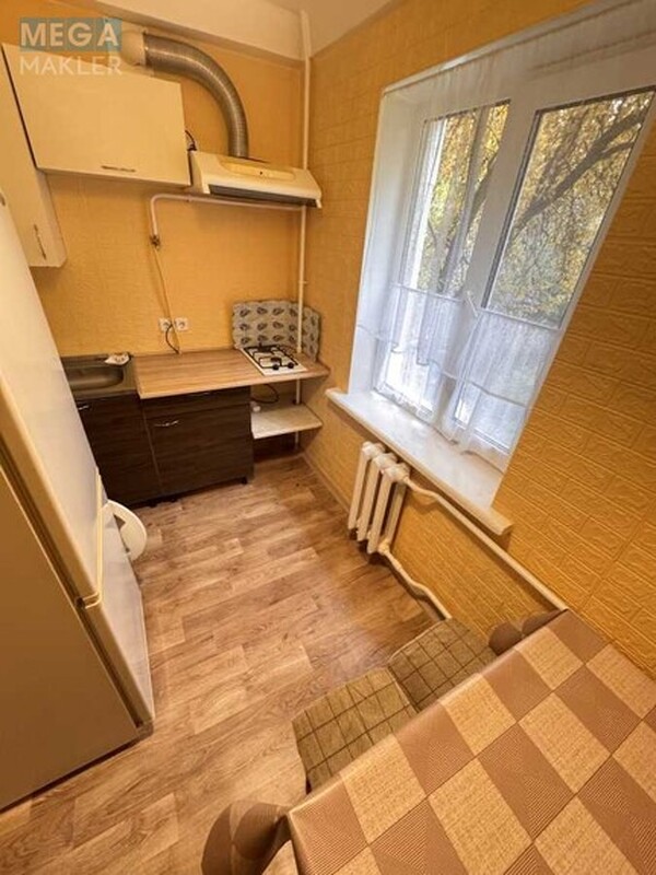 Оренда 1 кімнатної квартири, <a class="location-link" href="/kiev/" title="Недвижимость Київ">Київ</a>, <a class="location-link" href="/kiev/podolskij/" title="Недвижимость Подільський район">Подільський р-н</a>, Краснопольская ул., 21 (изображение 1)
