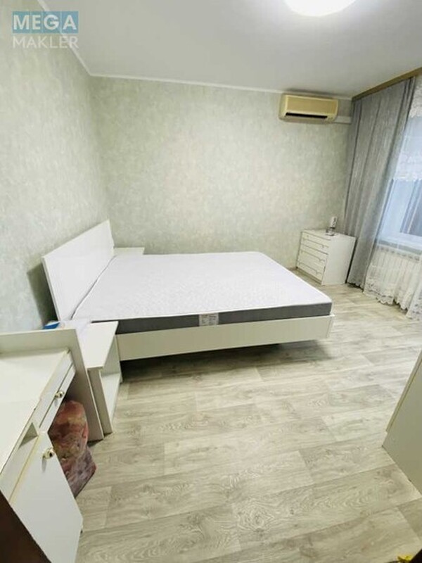 Оренда 2 кімнатної квартири, <a class="location-link" href="/kiev/" title="Недвижимость Київ">Київ</a>, <a class="location-link" href="/kiev/darnickij/" title="Недвижимость Дарницький район">Дарницький р-н</a>, Декабристов ул., 9А (изображение 1)