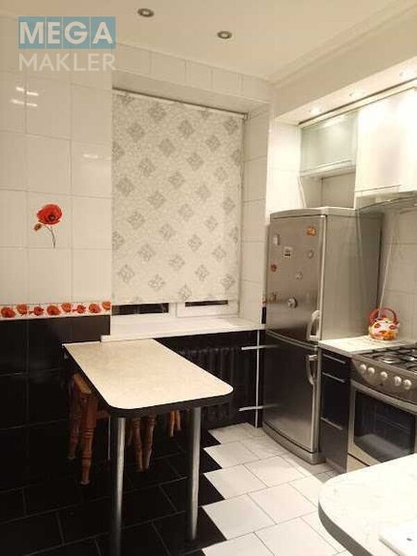 Оренда 3 кімнатної квартири, <a class="location-link" href="/kiev/" title="Недвижимость Київ">Київ</a>, <a class="location-link" href="/kiev/svyatoshinskij/" title="Недвижимость Святошинський район">Святошинський р-н</a>, Василия Степанченко ул., 3 (изображение 1)