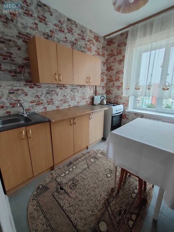 Оренда 1 кімнатної квартири, <a class="location-link" href="/kiev/" title="Недвижимость Київ">Київ</a>, <a class="location-link" href="/kiev/obolonskij/" title="Недвижимость Оболонський район">Оболонський р-н</a>, Оболонський просп., 34б (изображение 1)