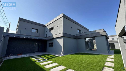 Продаж дома, 2&nbsp;поверху, 480&nbsp;кв.м, 6&nbsp;кімнат, ділянка 12&nbsp;соток, <a class="location-link" href="/gora/" title="Недвижимость Гора">Гора</a>, Квітнева, 1 (изображение 8)