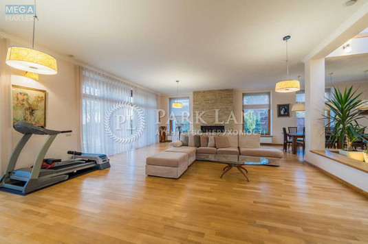 Продаж дома, 2&nbsp;поверху, 312&nbsp;кв.м, 4&nbsp;кімнати, ділянка 12&nbsp;соток, <a class="location-link" href="/procov/" title="Недвижимость Проців">Проців</a>, центральна (изображение 4)