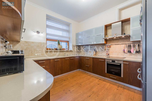 Продаж дома, 2&nbsp;поверху, 312&nbsp;кв.м, 4&nbsp;кімнати, ділянка 12&nbsp;соток, <a class="location-link" href="/procov/" title="Недвижимость Проців">Проців</a>, центральна (изображение 17)