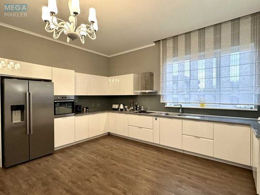 Продаж дома, 2&nbsp;поверху, 294&nbsp;кв.м, 4&nbsp;кімнати, ділянка 10&nbsp;соток, <a class="location-link" href="/borispol/" title="Недвижимость Бориспіль">Бориспіль</a>, Котляревского (изображение 7)