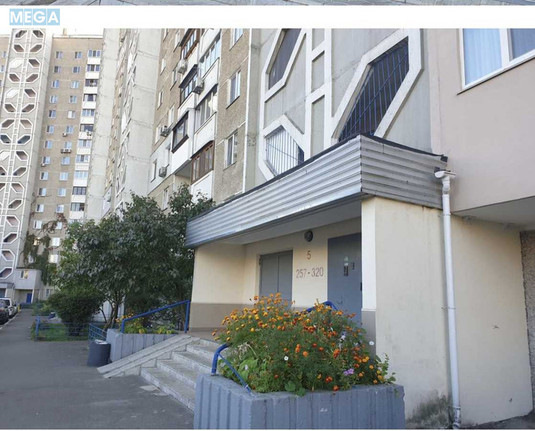 Продаж 3 кімнатної квартири (78/45/9), 8 пов. 16 пов. будинку, <a class="location-link" href="/kiev/" title="Недвижимость Київ">Київ</a>, <a class="location-link" href="/kiev/desnyanskij/" title="Недвижимость Деснянський район">Деснянський р-н</a>, Радунская ул., 42 (изображение 22)