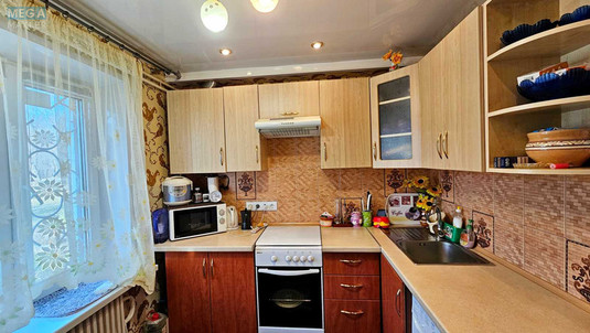 Продаж 2 кімнатної квартири (43/18/6), 1 пов. 2 пов. будинку, <a class="location-link" href="/dneprodzerzhinsk/" title="Недвижимость Кам'янське">Каменское</a>, Дорожная, 32 (изображение 11)