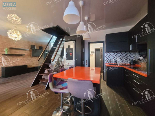 Продаж 3 кімнатної квартири (85/48/33), 10 пов. 11 пов. будинку, <a class="location-link" href="/sofievskaya-borshagovka/" title="Недвижимость Софіївська Борщагівка">Софіївська Борщагівка</a>, Боголюбова (изображение 2)