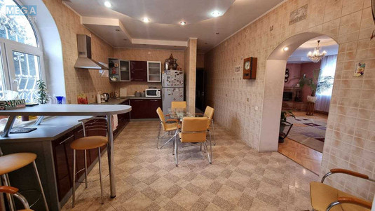 Продаж дома, 3&nbsp;поверху, 260&nbsp;кв.м, 7&nbsp;кімнат, ділянка 12&nbsp;соток, <a class="location-link" href="/kiev/" title="Недвижимость Київ">Київ</a>, <a class="location-link" href="/kiev/dneprovskij/" title="Недвижимость Дніпровський район">Дніпровський р-н</a>, Центрально-садовая ул. (изображение 11)