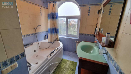 Продаж дома, 3&nbsp;поверху, 260&nbsp;кв.м, 7&nbsp;кімнат, ділянка 12&nbsp;соток, <a class="location-link" href="/kiev/" title="Недвижимость Київ">Київ</a>, <a class="location-link" href="/kiev/dneprovskij/" title="Недвижимость Дніпровський район">Дніпровський р-н</a>, Центрально-садовая ул. (изображение 13)