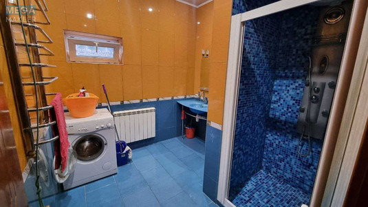 Продаж дома, 3&nbsp;поверху, 260&nbsp;кв.м, 7&nbsp;кімнат, ділянка 12&nbsp;соток, <a class="location-link" href="/kiev/" title="Недвижимость Київ">Київ</a>, <a class="location-link" href="/kiev/dneprovskij/" title="Недвижимость Дніпровський район">Дніпровський р-н</a>, Центрально-садовая ул. (изображение 14)