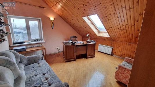 Продаж дома, 3&nbsp;поверху, 260&nbsp;кв.м, 7&nbsp;кімнат, ділянка 12&nbsp;соток, <a class="location-link" href="/kiev/" title="Недвижимость Київ">Київ</a>, <a class="location-link" href="/kiev/dneprovskij/" title="Недвижимость Дніпровський район">Дніпровський р-н</a>, Центрально-садовая ул. (изображение 16)