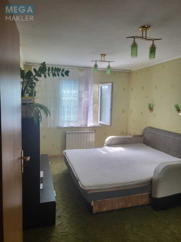 Продаж дома, 2&nbsp;поверху, 113&nbsp;кв.м, 5&nbsp;кімнат, ділянка 4&nbsp;сотки, <a class="location-link" href="/kiev/" title="Недвижимость Київ">Київ</a>, <a class="location-link" href="/kiev/obolonskij/" title="Недвижимость Оболонський район">Оболонський р-н</a>, Богатырская ул. (изображение 11)