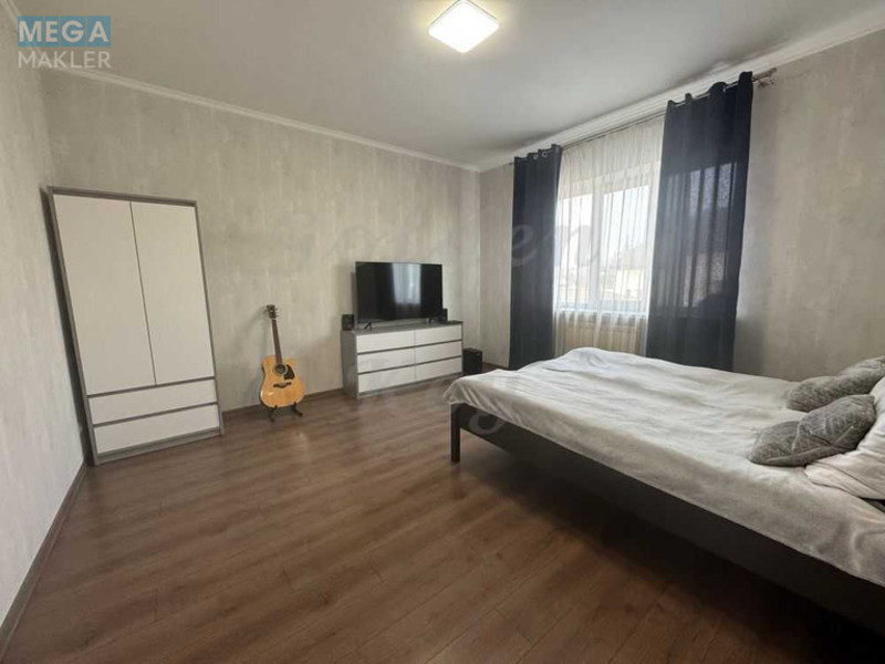 Продаж дома, 3&nbsp;поверху, 228&nbsp;кв.м, 5&nbsp;кімнат, ділянка 1,50&nbsp;сотка, <a class="location-link" href="/schastlivoe-selo-kv/" title="Недвижимость Щасливі">Щасливе</a>, Фестивальна, 33 (изображение 7)