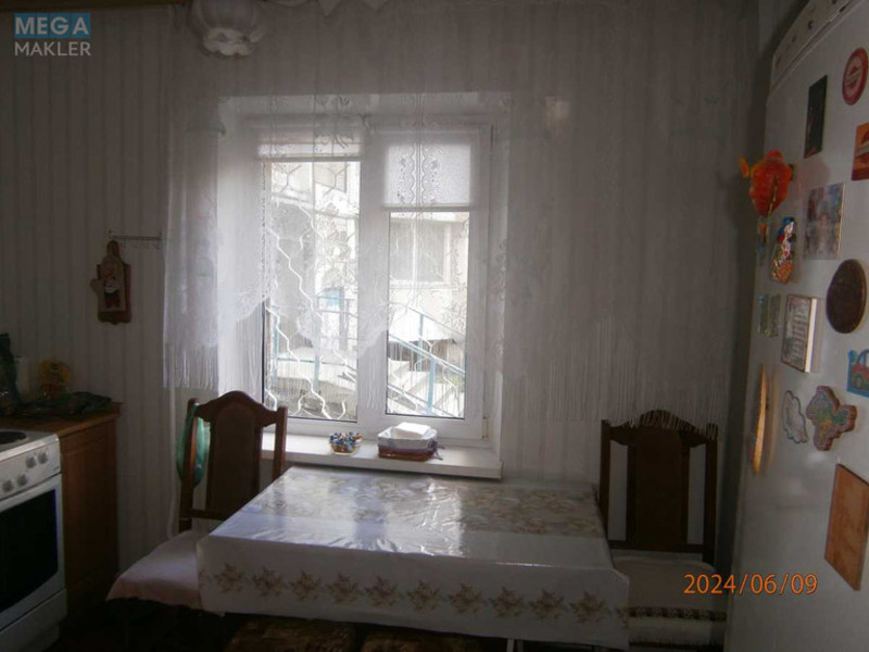 Продаж 3 кімнатної квартири (75/44/9), 1 пов. 16 пов. будинку, <a class="location-link" href="/kiev/" title="Недвижимость Київ">Київ</a>, <a class="location-link" href="/kiev/svyatoshinskij/" title="Недвижимость Святошинський район">Святошинський р-н</a>, Феодоры Пушиной ул., 8 (изображение 4)