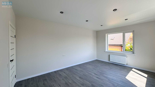 Продаж дома, 2&nbsp;поверху, 165&nbsp;кв.м, 5&nbsp;кімнат, ділянка 6&nbsp;соток, <a class="location-link" href="/kiev/" title="Недвижимость Київ">Київ</a>, <a class="location-link" href="/kiev/darnickij/" title="Недвижимость Дарницький район">Дарницький р-н</a>, 59-я Садовая ул., 120 (изображение 3)