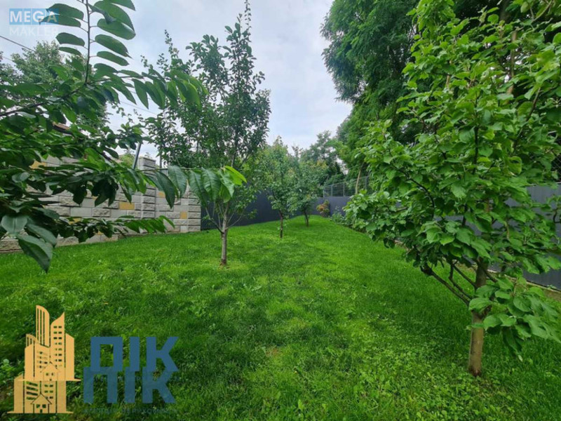 Продаж дома, 2&nbsp;поверху, 298&nbsp;кв.м, 6&nbsp;кімнат, ділянка 11&nbsp;соток, <a class="location-link" href="/kiev/" title="Недвижимость Київ">Київ</a>, <a class="location-link" href="/kiev/goloseevskij/" title="Недвижимость Голосіївський район">Голосіївський р-н</a>, Москвина пер., 1 (изображение 4)