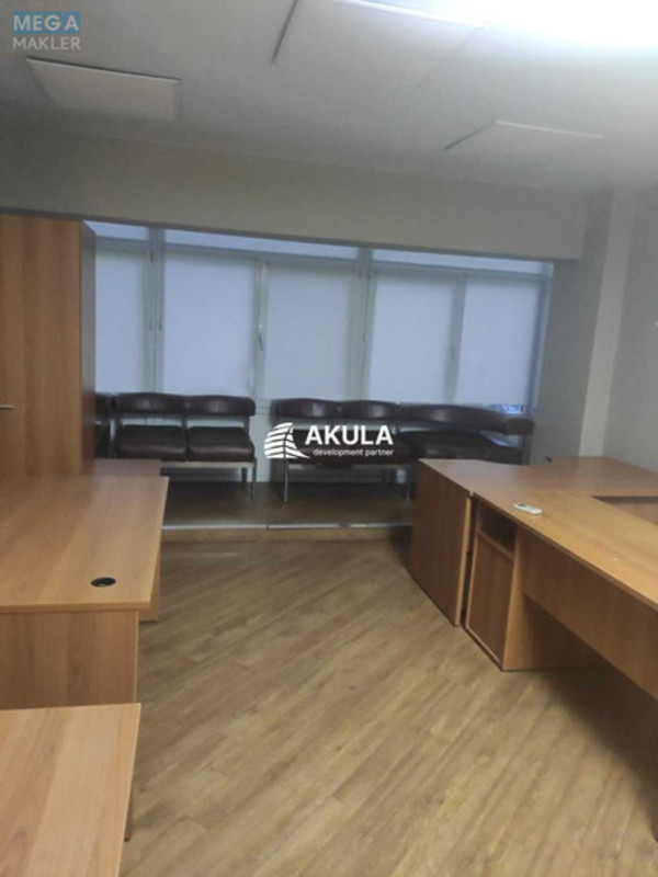 Продаж комерційної нерухомості, 406&nbsp;кв.м, под офис, <a class="location-link" href="/kiev/" title="Недвижимость Київ">Київ</a>, <a class="location-link" href="/kiev/goloseevskij/" title="Недвижимость Голосіївський район">Голосіївський р-н</a>, Антоновича вул. (изображение 16)