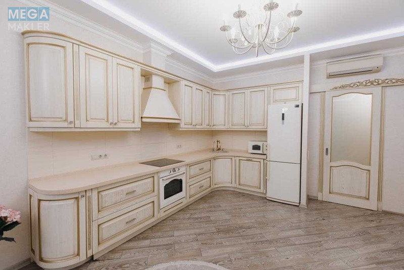 Продаж 3 кімнатної квартири (120/50/32), 9 пов. 14 пов. будинку, <a class="location-link" href="/kiev/" title="Недвижимость Київ">Київ</a>, <a class="location-link" href="/kiev/goloseevskij/" title="Недвижимость Голосіївський район">Голосіївський р-н</a>, Антоновича вул., 131 (изображение 2)