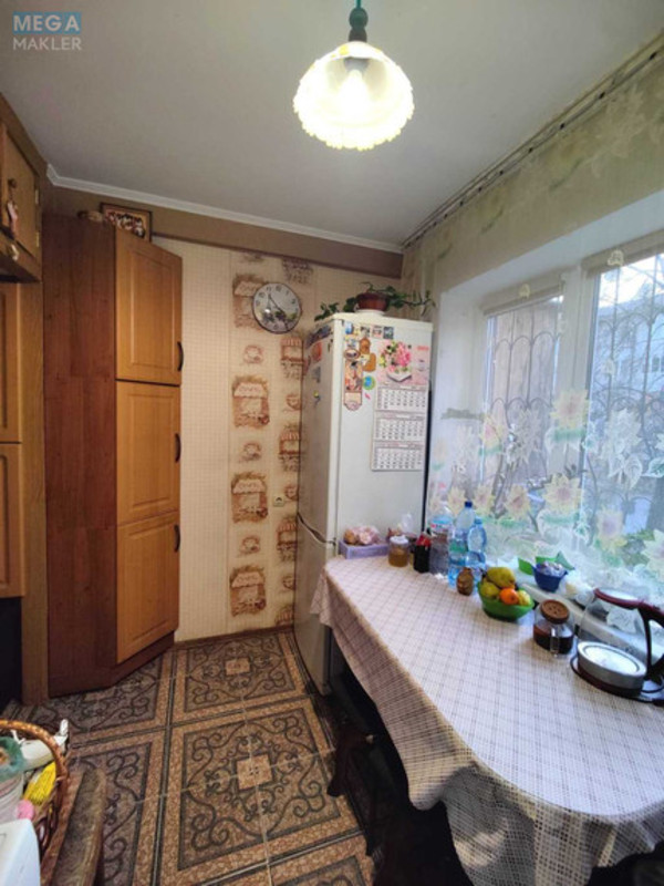 Продаж 3 кімнатної квартири (61/45/8), 2 пов. 5 пов. будинку, <a class="location-link" href="/kiev/" title="Недвижимость Київ">Київ</a>, <a class="location-link" href="/kiev/shevchenkovskij/" title="Недвижимость Шевченківський район">Шевченківський р-н</a>, Саратовская ул., 53/31 (изображение 10)