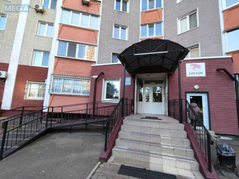 Продаж 1 кімнатної квартири (47/17/8), 12 пов. 25 пов. будинку, <a class="location-link" href="/kiev/" title="Недвижимость Київ">Київ</a>, <a class="location-link" href="/kiev/darnickij/" title="Недвижимость Дарницький район">Дарницький р-н</a>, Урловская ул., 34 (изображение 5)