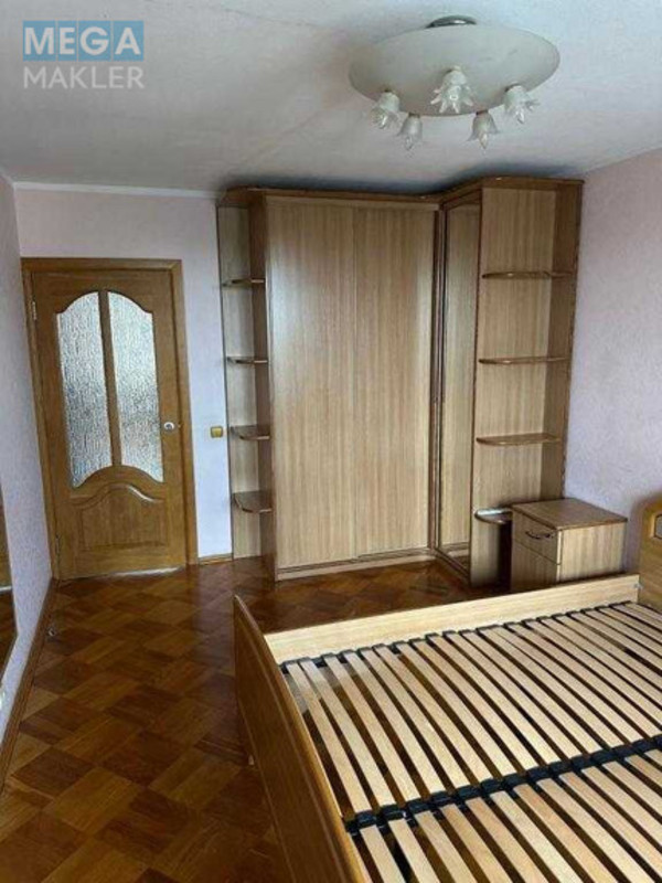 Продаж 3 кімнатної квартири (70/45/10), 8 пов. 16 пов. будинку, <a class="location-link" href="/kiev/" title="Недвижимость Київ">Київ</a>, <a class="location-link" href="/kiev/dneprovskij/" title="Недвижимость Дніпровський район">Дніпровський р-н</a>, Березняківська вул., 30 (изображение 6)