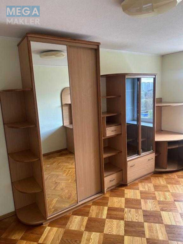 Продаж 3 кімнатної квартири (70/45/10), 8 пов. 16 пов. будинку, <a class="location-link" href="/kiev/" title="Недвижимость Київ">Київ</a>, <a class="location-link" href="/kiev/dneprovskij/" title="Недвижимость Дніпровський район">Дніпровський р-н</a>, Березняківська вул., 30 (изображение 8)