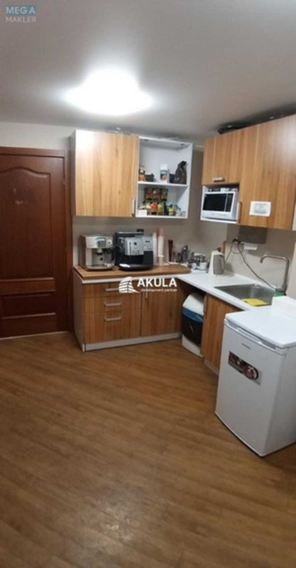 Продаж комерційної нерухомості, 406&nbsp;кв.м, под офис, <a class="location-link" href="/kiev/" title="Недвижимость Київ">Київ</a>, <a class="location-link" href="/kiev/goloseevskij/" title="Недвижимость Голосіївський район">Голосіївський р-н</a>, Антоновича вул. (изображение 10)