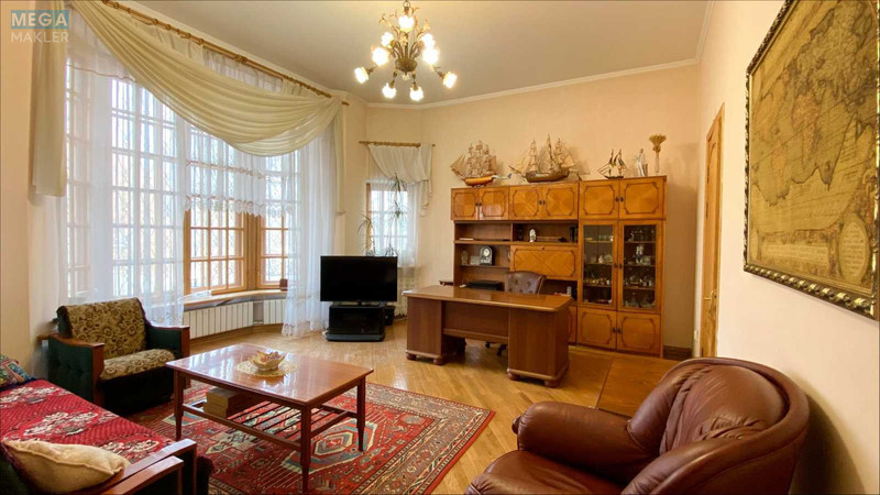 Продаж дома, 3&nbsp;поверху, 807&nbsp;кв.м, 7&nbsp;кімнат, ділянка 10&nbsp;соток, <a class="location-link" href="/kiev/" title="Недвижимость Київ">Київ</a>, <a class="location-link" href="/kiev/svyatoshinskij/" title="Недвижимость Святошинський район">Святошинський р-н</a>, Жовтнева вул., 17 (изображение 6)