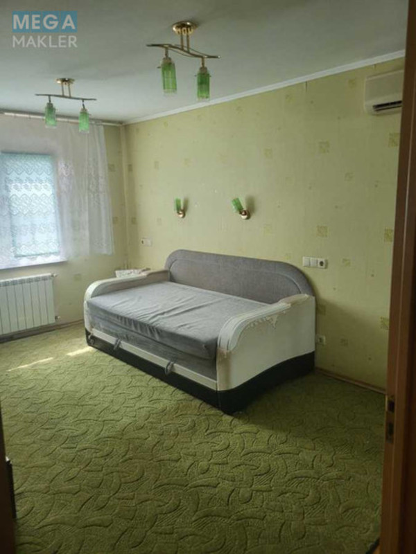 Продаж дома, 2&nbsp;поверху, 113&nbsp;кв.м, 5&nbsp;кімнат, ділянка 4&nbsp;сотки, <a class="location-link" href="/kiev/" title="Недвижимость Київ">Київ</a>, <a class="location-link" href="/kiev/obolonskij/" title="Недвижимость Оболонський район">Оболонський р-н</a>, Богатырская ул. (изображение 14)