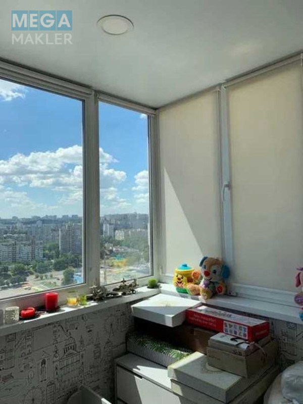 Продаж 3 кімнатної квартири (84/48/28), 23 пов. 25 пов. будинку, <a class="location-link" href="/kiev/" title="Недвижимость Київ">Київ</a>, <a class="location-link" href="/kiev/obolonskij/" title="Недвижимость Оболонський район">Оболонський р-н</a>, Семьи Кульженков ул., 31а (изображение 11)