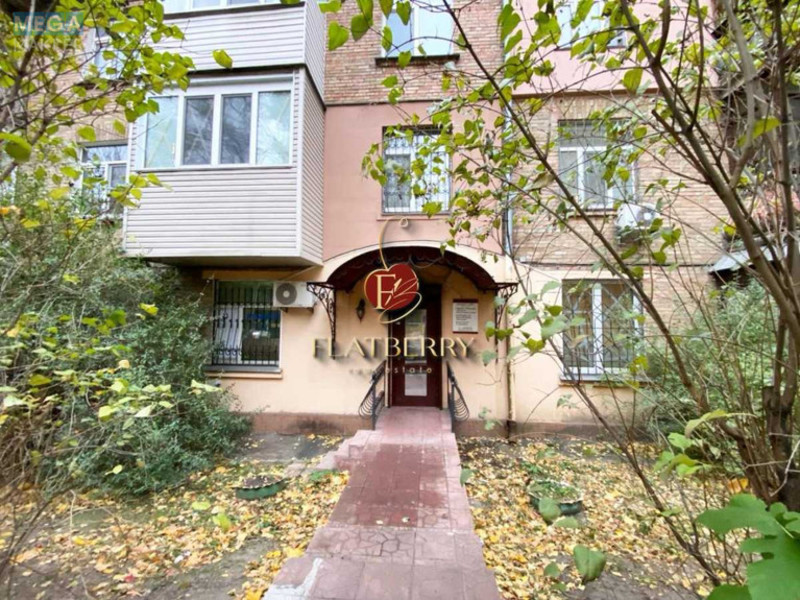 Продаж комерційної нерухомості, 68&nbsp;кв.м, <a class="location-link" href="/kiev/" title="Недвижимость Київ">Київ</a>, <a class="location-link" href="/kiev/shevchenkovskij/" title="Недвижимость Шевченківський район">Шевченківський р-н</a>, Богдана Гаврилишина ул., 14 (изображение 20)