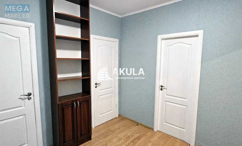 Продаж 3 кімнатної квартири (70/41/7), 9 пов. 9 пов. будинку, <a class="location-link" href="/kiev/" title="Недвижимость Київ">Київ</a>, <a class="location-link" href="/kiev/obolonskij/" title="Недвижимость Оболонський район">Оболонський р-н</a>, Оболонский пр-т (изображение 5)