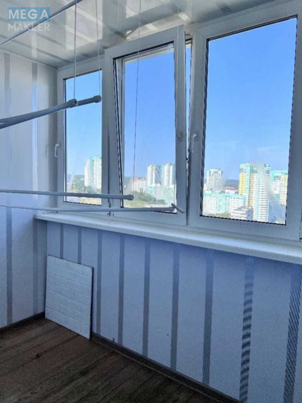 Продаж 3 кімнатної квартири (90/47/14), 18 пов. 22 пов. будинку, <a class="location-link" href="/kiev/" title="Недвижимость Київ">Київ</a>, <a class="location-link" href="/kiev/podolskij/" title="Недвижимость Подільський район">Подільський р-н</a>, Правды просп., 5б (изображение 21)